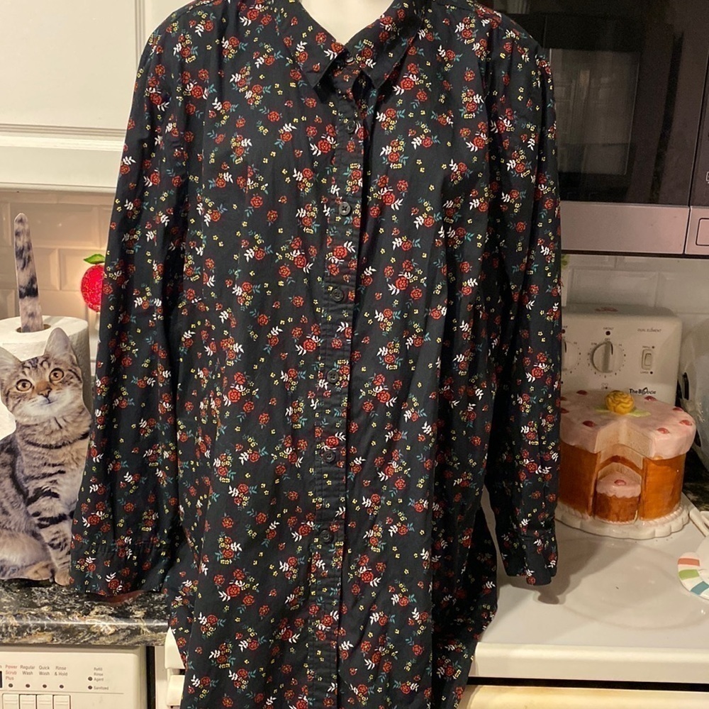 A Woman Within casual button up long sleeve floral plus size shirt 4 X. EUC